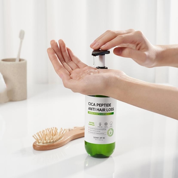 SOME_BY_MI_Cica_Peptide_Anti_Hair_Loss_Derma_Scalp_Shampoo_Texture