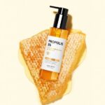 SOME_BY_MI_Propolis_B5_Glow_Barrier_Calming_Oil_To_Foam
