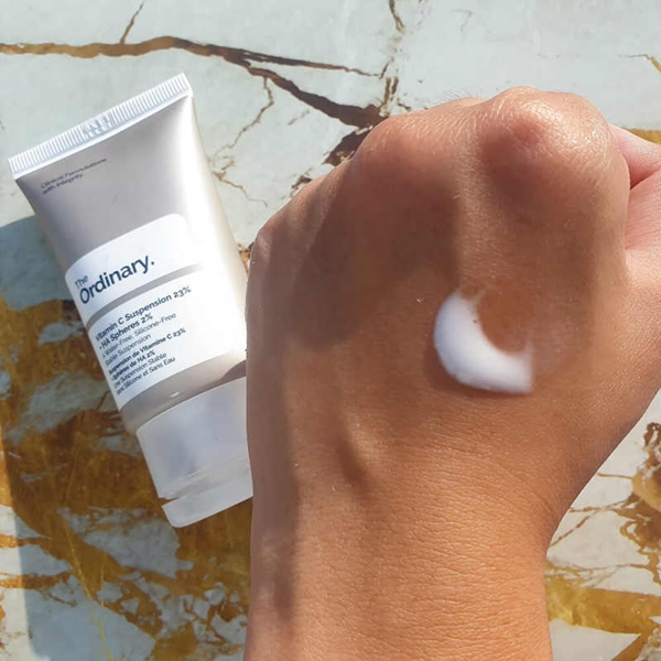 THE_ORDINARY_Vitamin_C_Suspension_23_+_HA_Spheres_2_On_Skin