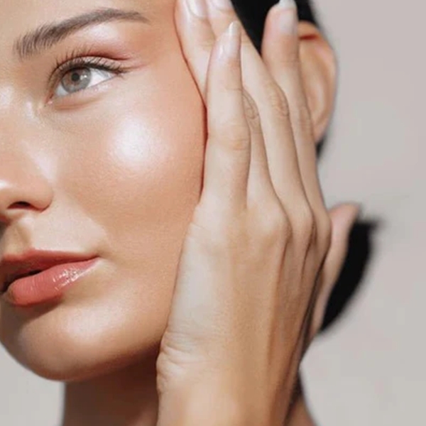 LA_PRAIRIE_Skin_Caviar_Liquid_Lift_Concentre_Liftant_Apply