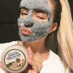 ELIZAVECCA_Milky_Piggy_Carbonated_Bubble_Clay_Mask