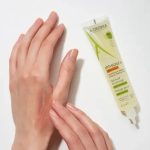 A-Derma_Epitheliale_A.H._Duo_Massage_Oil_gel