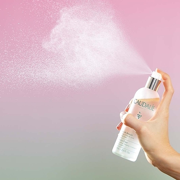 CAUDALIE_Eau_De_Beaute_texture